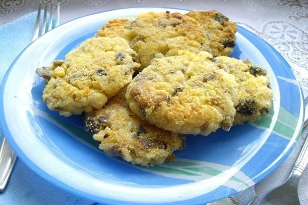 Рисовые биточки с грибами и луком Рисовые биточки с грибами и луком