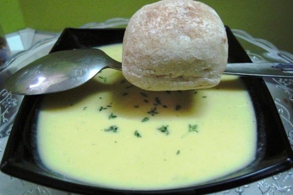 Чесночный крем-суп с сыром Чесночный крем-суп с сыром