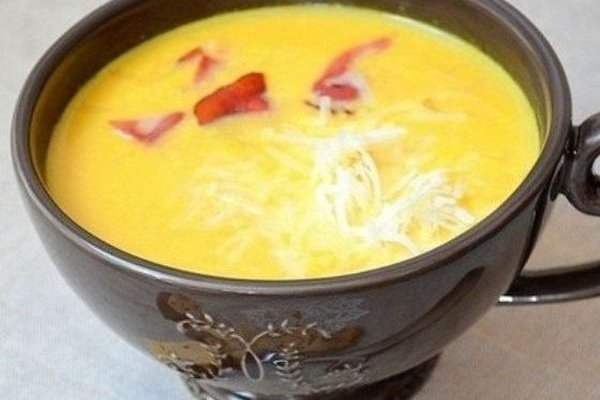 Тыквенный крем-суп с беконом и Пармезаном Тыквенный крем-суп с беконом и Пармезаном