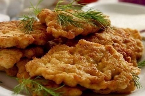 Оладьи «Растрепки» из куриной грудки Оладьи «Растрепки» из куриной грудки