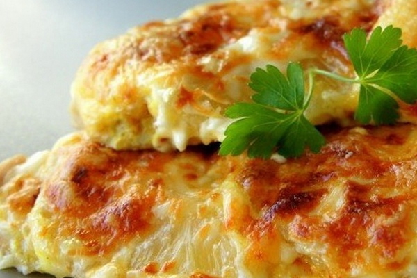 Куриная грудка с сыром по-царски Куриная грудка с сыром по-царски