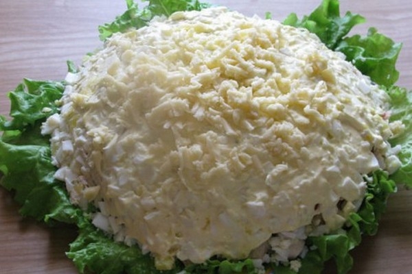 Салат из морепродуктов в соке лимона Салат из морепродуктов в соке лимона