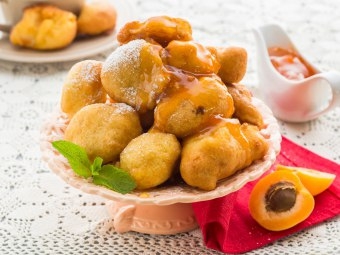 Пончики с абрикосами. Пончики с абрикосами.
