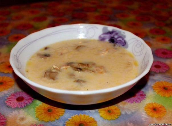Сырный суп с грибами и курицей. Сырный суп с грибами и курицей.
