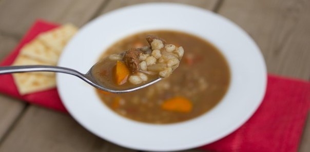 Перловый суп с говядиной.