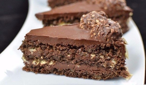 Ммм...какой аппетитный тортик "Ferrero rocher" Ммм...какой аппетитный тортик "Ferrero rocher"