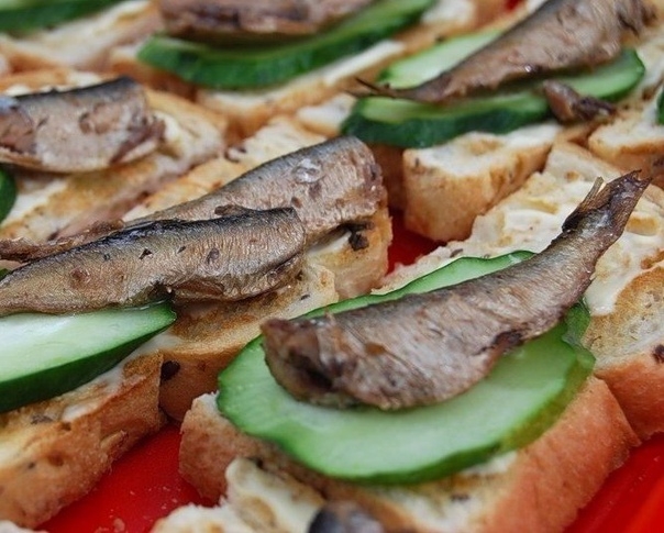 ТОП-ЛУЧШИХ РЕЦЕПТОВ ВКУСНЫХ И БЫСТРЫХ БУТЕРБРОДОВ ТОП-ЛУЧШИХ РЕЦЕПТОВ ВКУСНЫХ И БЫСТРЫХ БУТЕРБРОДОВ