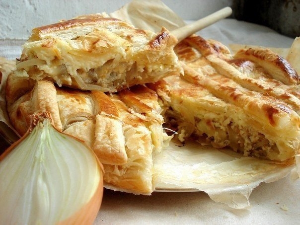 Очень вкусный рецепт лукового пирога