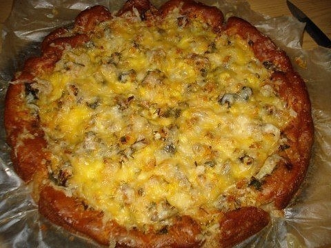 Вкусный и довольно бюджетный рыбный пирог. Вкусный и довольно бюджетный рыбный пирог.