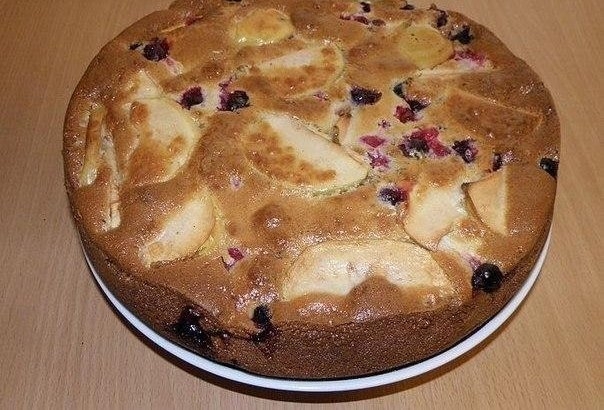 ВКУСНЕЙШАЯ ПЫШНАЯ ШАРЛОТКА. ВКУСНЕЙШАЯ ПЫШНАЯ ШАРЛОТКА.