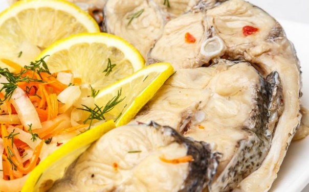 ПРЯНЫЙ И АРОМАТНЫЙ, С ПРИЯТНОЙ ЛИМОННОЙ КИСЛИНКОЙ&hellip; МАРИНОВАННЫЙ ТОЛСТОЛОБИК