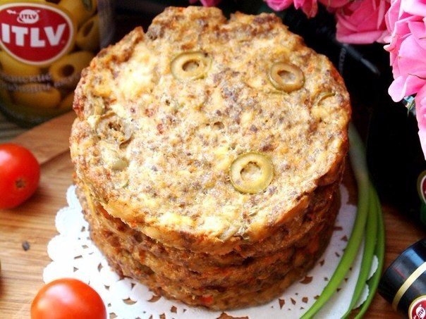 Куриные лепёшки с оливками и льняной мукой