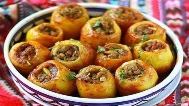 Хрустящий фаршированный картофель с ветчиной и сыром Хрустящий фаршированный картофель с ветчиной и сыром