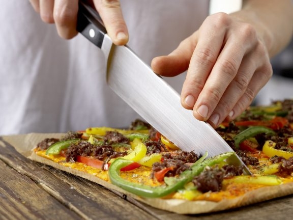 Картофельная пицца с разноцветным перцем Картофельная пицца с разноцветным перцем