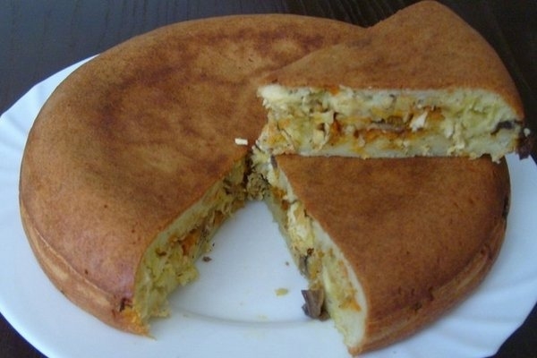 Заливной пирог с куриным филе в мультиварке Заливной пирог с куриным филе в мультиварке