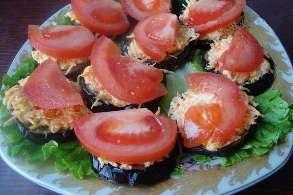 Пикантная овощная закуска с сыром Пикантная овощная закуска с сыром