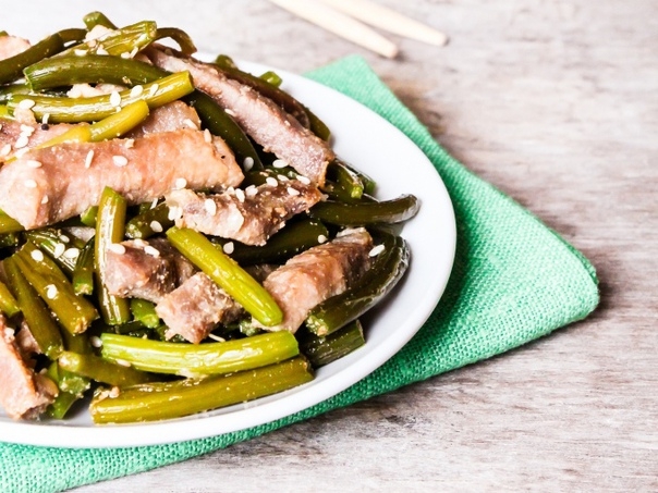 Стрелки чеснока с мясом - просто и неимоверно вкусно