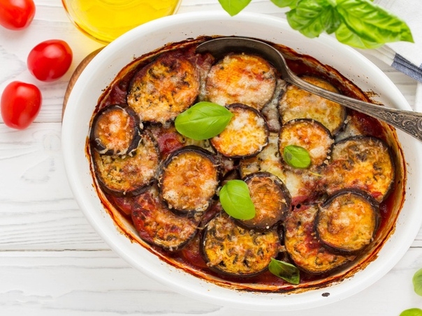 Вкуснее мяса: запеканка из баклажанов и помидоров "Особая»