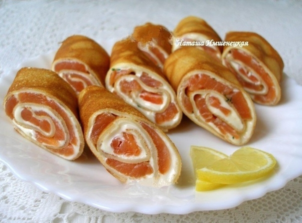 ПРОСТЫЕ РУЛЕТИКИ ИЗ БЛИНОВ С ЛОСОСЕМ