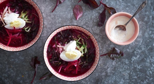 СВЕКОЛЬНАЯ БОТВИНЬЯ С КАЛЬМАРАМИ СВЕКОЛЬНАЯ БОТВИНЬЯ С КАЛЬМАРАМИ