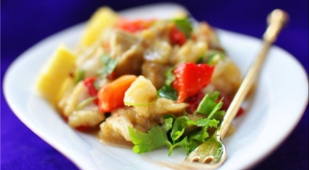 Закуска из запеченных баклажанов и перцев Закуска из запеченных баклажанов и перцев