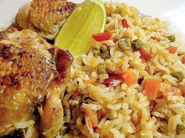 Рис с курицей - Arroz con pollo Рис с курицей - Arroz con pollo