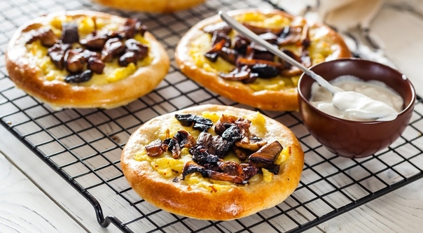 ШАНЬГИ С КАРТОШКОЙ И ГРИБАМИ ШАНЬГИ С КАРТОШКОЙ И ГРИБАМИ