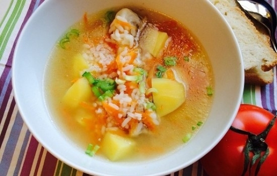 НЕЖНЫЙ РИСОВЫЙ СУП С КУРИЦЕЙ И БАЗИЛИКОМ