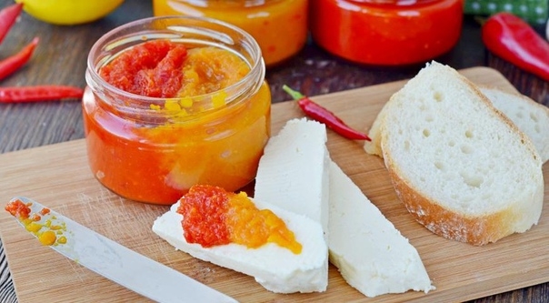 КОНФИТЮР ИЗ СЛАДКОГО И ОСТРОГО ПЕРЦЕВ КОНФИТЮР ИЗ СЛАДКОГО И ОСТРОГО ПЕРЦЕВ