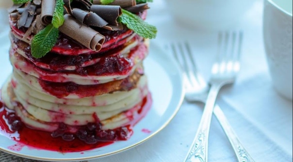 Панкейки с рикоттой и бананом