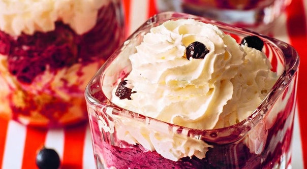 Лимонно-черничный чизкейк Лимонно-черничный чизкейк