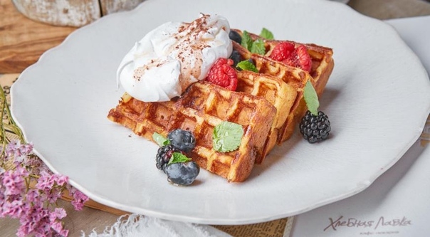 Бельгийские вафли с меренгой Бельгийские вафли с меренгой