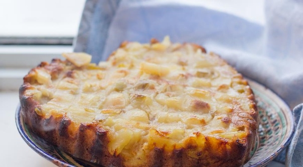 Яблочная шарлотка "Проще простого"