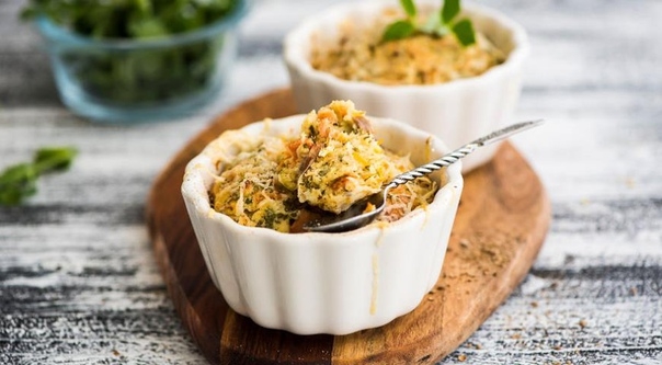 Мини-запеканки с копченой рыбой