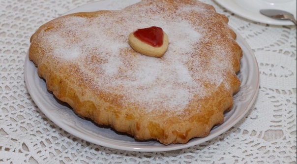 Пирог медово-имбирный