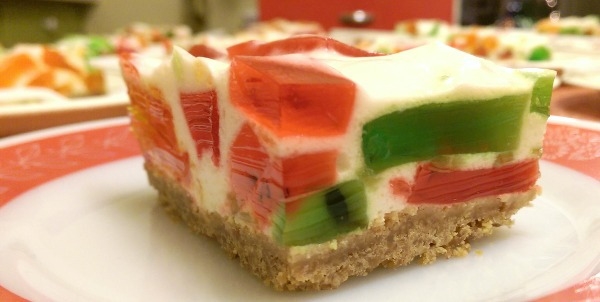 ″Битое стекло″ — торт без выпечки, который идеален для жаркого лета. Яркий и вкусный! ″Битое стекло″ — торт без выпечки, который идеален для жаркого лета. Яркий и вкусный!