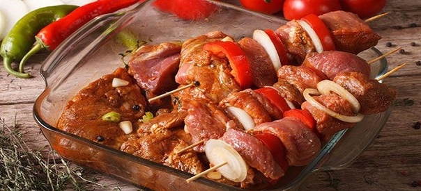 Как замариновать шашлык из баранины?