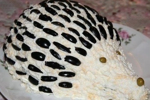 Салат «Ежик» с куриным филе Салат «Ежик» с куриным филе