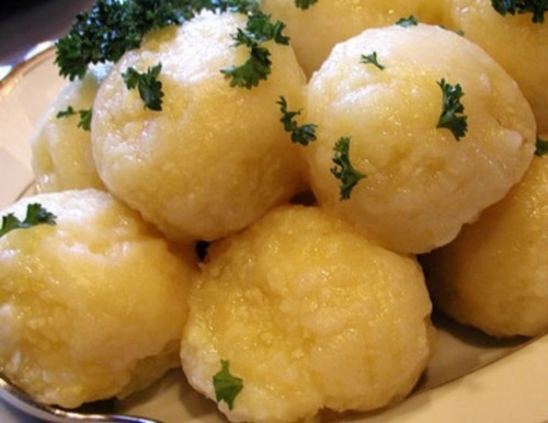 Галушки из картофеля с хлебом по-польски Галушки из картофеля с хлебом по-польски