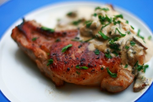 Котлеты мясные на кости в тесте по-херсонски