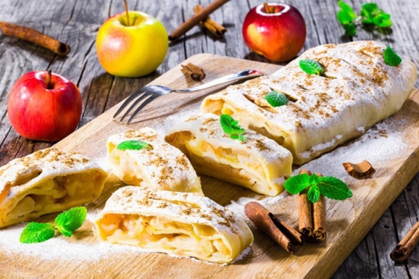 Быстрый штрудель с яблоками