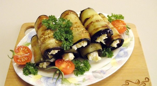 Рулетики из баклажанов с сыром и чесноком