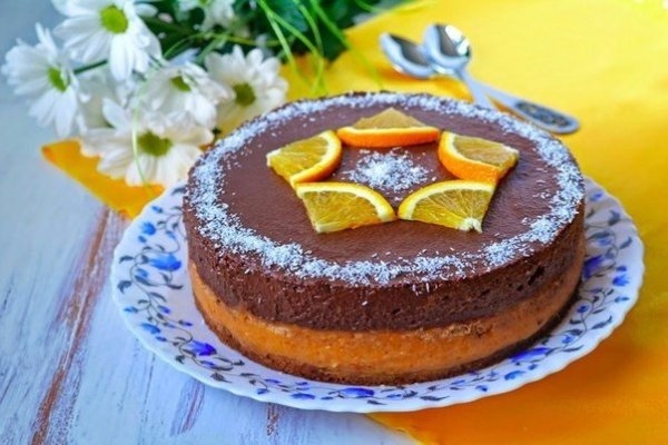 Бисквитный шоколадно-абрикосовый торт Бисквитный шоколадно-абрикосовый торт