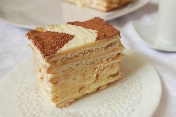 Быстрый торт из печенья к чаю