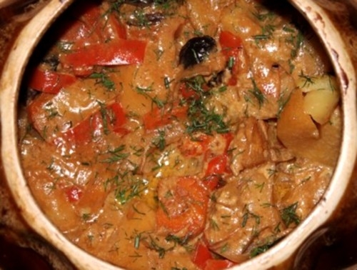 Токитура по-румынски со свининой Токитура по-румынски со свининой