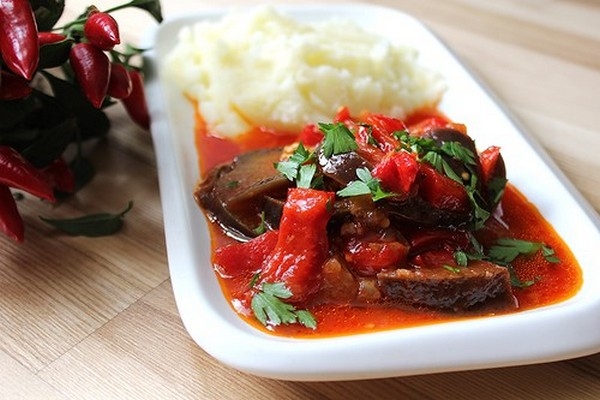 Овощная закуска в маринаде на зиму Овощная закуска в маринаде на зиму