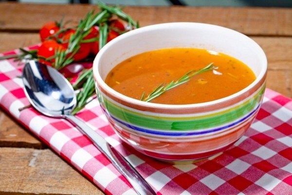 Суп «Минестроне» с чечевицей и пармезаном