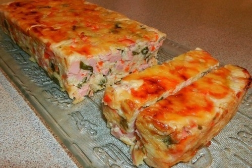 Овощной кекс с ветчиной и сыром