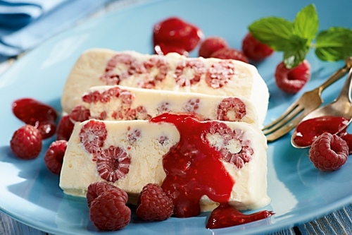 Малиновое парфе на сливках Малиновое парфе на сливках