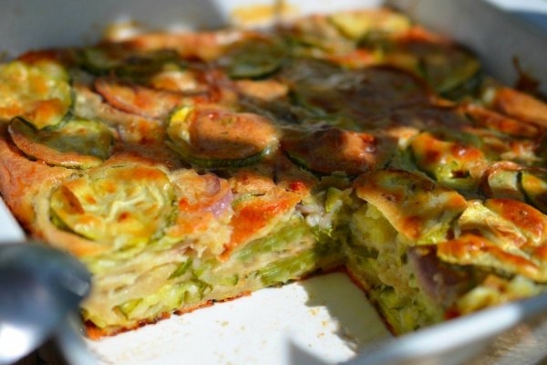 Запеканка из цукини с луком и сыром
